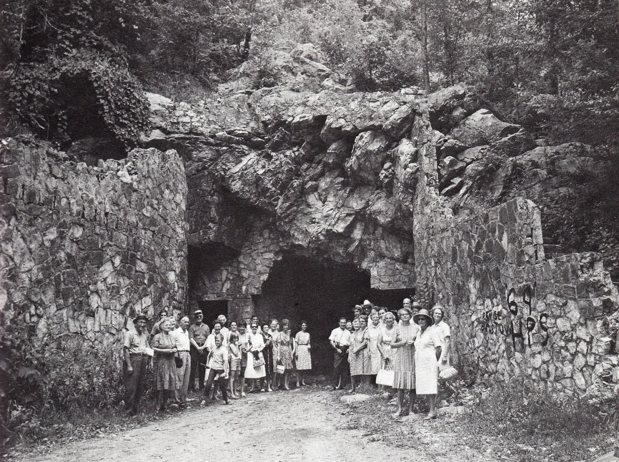 Blount County Historical Society visit to Bangor Cave, 1968